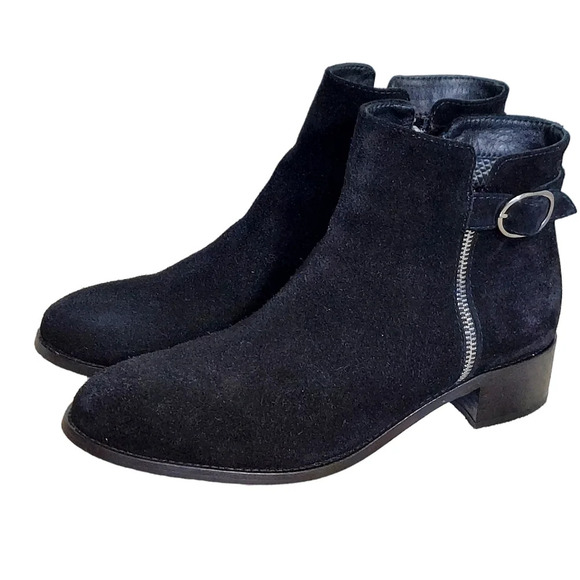 Aquatalia‎ Orleena Black Suede Leather Wearherproof Buckled Ankle Boots Booties - Picture 1 of 16